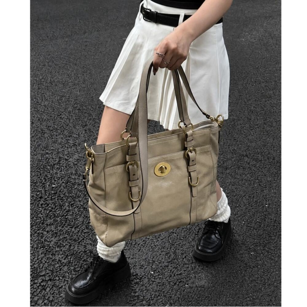 Coach Chelsea Patent Leather Business Tote Bag Purse F14022
